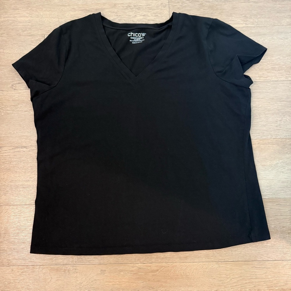 Chico's Classic Black V-Neck Tee size 3/US XL